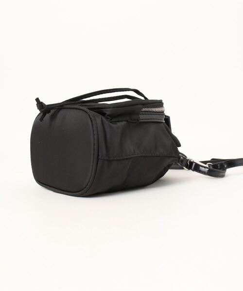 apres jour mignon（アプレジュールミニョン）の「【apresjour mignon×ARIAZ】２WAY巾着ショルダーバッグ（ショルダーバッグ・レディース・ブラック・ONESIZE）」の4枚目の写真
