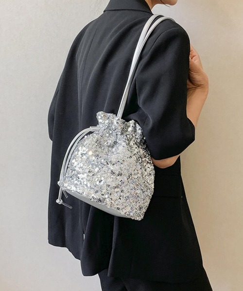 LA VORAGINE（ラ ヴォラジネ）の「スパンコール　巾着ショルダーバッグ（ショルダーバッグ・レディース・シルバー/ブラック・FREE）」の11枚目の写真