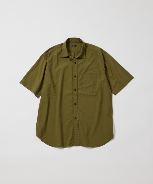WILD LIFE TAILOR Adam et Rope'(ワイルドテーラーアダムエロペ )の「【WILD LIFE TAILOR】ワッシャーナイロン タスラン ショートスリーブ レギュラーカラーシャツ / 弱撥水 / UVカット / 接触冷感 / 透湿(シャツ/ブラウス・メンズ・ネイビー/オリーブ/チャコールグレー・L/M)」の6枚目の写真