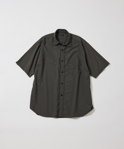 WILD LIFE TAILOR Adam et Rope'(ワイルドテーラーアダムエロペ )の「【WILD LIFE TAILOR】ワッシャーナイロン タスラン ショートスリーブ レギュラーカラーシャツ / 弱撥水 / UVカット / 接触冷感 / 透湿(シャツ/ブラウス・メンズ・ネイビー/オリーブ/チャコールグレー・L/M)」の8枚目の写真