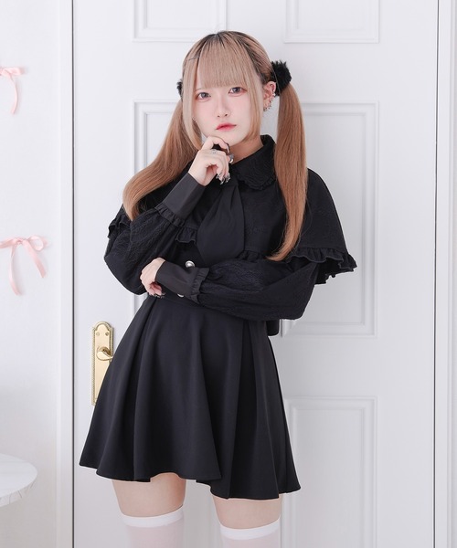 Pal elfy（パルエルフィー）の「ネクタイ付きケープ風ワンピース（ワンピース・レディース・ブラック/アイボリー・フリー）」の15枚目の写真