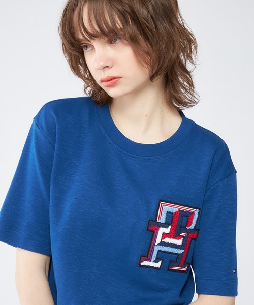 TOMMY HILFIGER(トミーヒルフィガー)の「モノグラムバッヂTシャツ(Tシャツ/カットソー・メンズ・ブルー/アイボリー/ブルー系その他・X-LARGE/SMALL/MEDIUM/LARGE)」の15枚目の写真