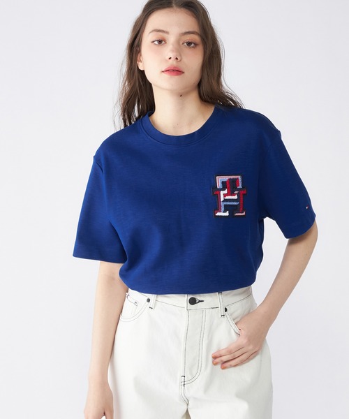 TOMMY HILFIGER(トミーヒルフィガー)の「モノグラムバッヂTシャツ(Tシャツ/カットソー・メンズ・ブルー/アイボリー/ブルー系その他・X-LARGE/SMALL/MEDIUM/LARGE)」の18枚目の写真