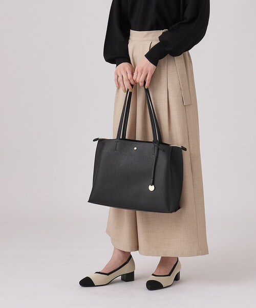 SHOO・LA・RUE（シューラルー）の「◆【軽量／A4】通勤通学にも ふわっと軽いトートバッグ（トートバッグ・レディース・ベージュ系4/グレー/ブラック・00）」の12枚目の写真