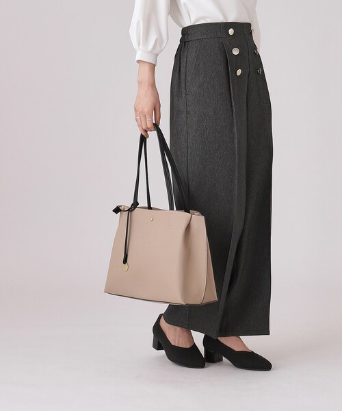 SHOO・LA・RUE（シューラルー）の「◆【軽量／A4】通勤通学にも ふわっと軽いトートバッグ（トートバッグ・レディース・ベージュ系4/グレー/ブラック・00）」の10枚目の写真