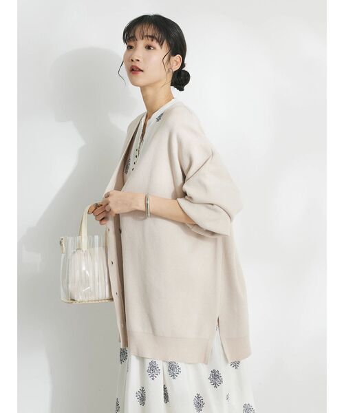 CRAFT STANDARD BOUTIQUE（クラフトスタンダードブティック）の「VネックBIGシルエットカーディガン（カーディガン/ボレロ・レディース・グレー/アイボリー/ブラック/レッド・FREE）」の10枚目の写真