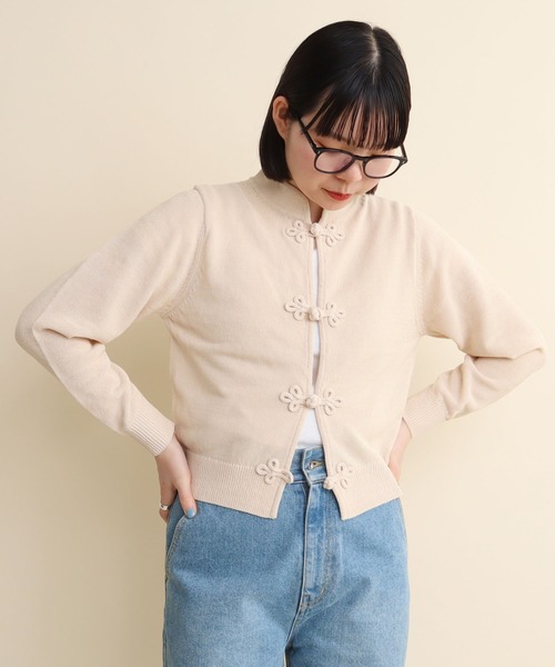 I am I in fact...(アイアムアイインファクト)の「C/Ny 華釦 カーディガン 2024(カーディガン/ボレロ・レディース・ベージュ/ブラック・FREE)」の5枚目の写真