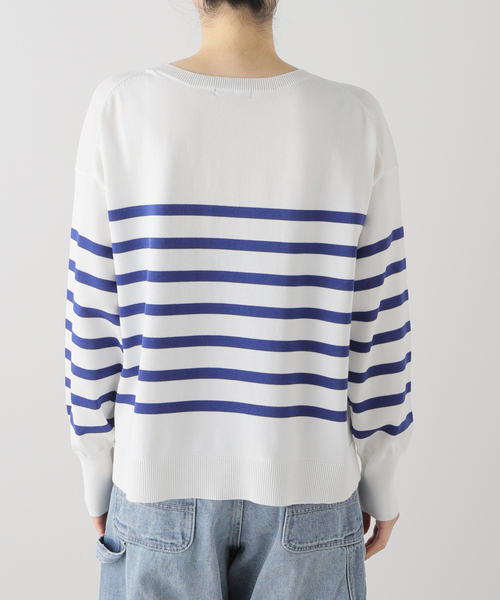 JOURNAL STANDARD（ジャーナルスタンダード）の「クリアヤーンボートネックプルオーバー（ニット/セーター・レディース・ベージュ/ブラック/ブルー・FREE）」の19枚目の写真