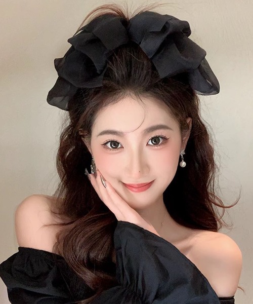 SHEPP（シープ）の「ビッグシフォンリボンヘアクリップ（バレッタ/ヘアクリップ・レディース・グレー/ブラック/アイボリー/ホワイト/ピンク・FREE）」の6枚目の写真