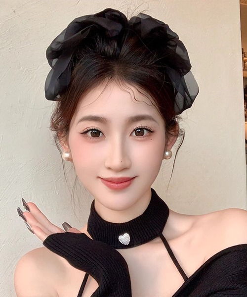 SHEPP（シープ）の「ビッグシフォンリボンヘアクリップ（バレッタ/ヘアクリップ・レディース・グレー/ブラック/アイボリー/ホワイト/ピンク・FREE）」の7枚目の写真