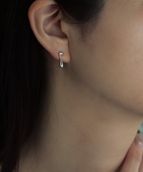 bonu.(ボヌ)の「【silver925】アシメデザインピアス(ピアス(両耳用)・レディース・シルバー/ゴールド・FREE)」の3枚目の写真