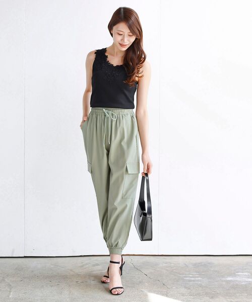 rps（アールピーエス）の「フラワーモチーフレースタンクトップ（タンクトップ・レディース・ブラック/グレイッシュベージュ/オフホワイト・M/L）」の4枚目の写真