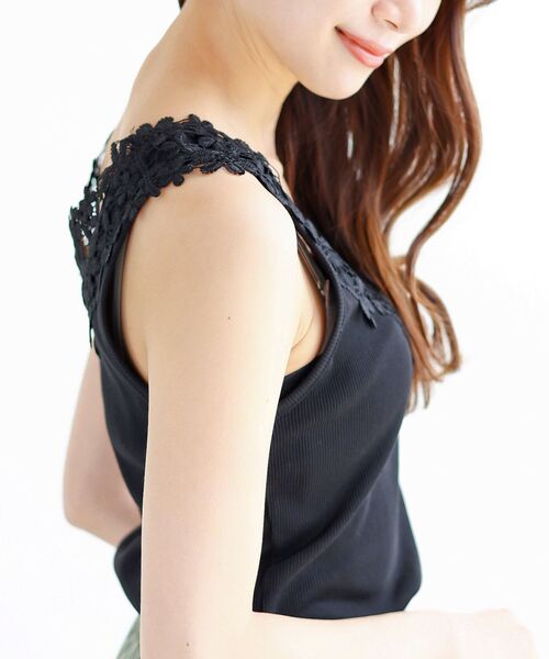 rps（アールピーエス）の「フラワーモチーフレースタンクトップ（タンクトップ・レディース・ブラック/グレイッシュベージュ/オフホワイト・M/L）」の11枚目の写真