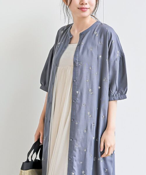 rps（アールピーエス）の「総刺繍５分袖シャツワンピース（シャツワンピース・レディース・チャコールグレー/ブルー/グレイッシュベージュ・フリー）」の16枚目の写真
