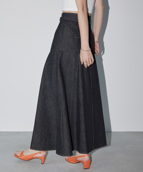 Aunt Marie's（アントマリーズ）の「ベルト付きヨークフレアデニムスカート（デニムスカート・レディース・インディゴブルー/キナリ/ブラック・マルチサイズ）」の14枚目の写真