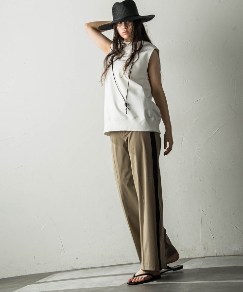 MAYSON GREY（メイソングレイ）の「WATER　REPELLENTサイドラインワイドパンツ≪手洗い可能≫（その他パンツ・レディース・ベージュ/オフホワイト/ブラック・XS/L/M/S）」の15枚目の写真