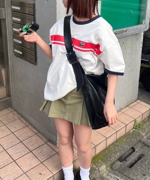 nemne store（ネンネストア）の「【サイズアソート(クロップドサイズ有り)】アソートリンガーTシャツ（Tシャツ/カットソー・レディース・ホワイト系3/オートミール/ホワイト系2/ホワイト系/イエロー/レッド/ライトブルー/ネイビー系2/ネイビー系・MEDIUM/LARGE/SMALL）」の2枚目の写真