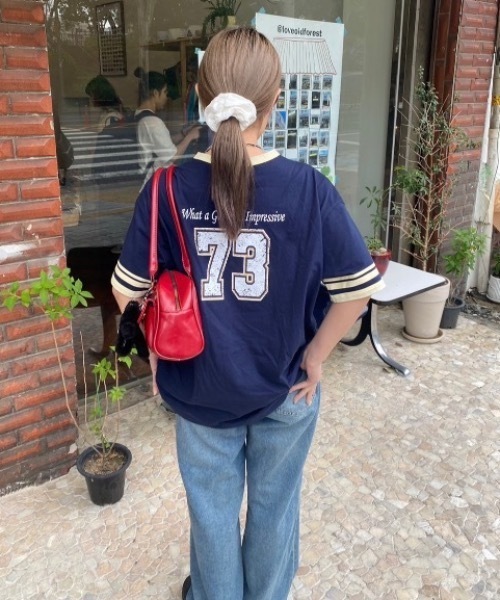 nemne store（ネンネストア）の「【サイズアソート(クロップドサイズ有り)】アソートリンガーTシャツ（Tシャツ/カットソー・レディース・ホワイト系3/オートミール/ホワイト系2/ホワイト系/イエロー/レッド/ライトブルー/ネイビー系2/ネイビー系・MEDIUM/LARGE/SMALL）」の6枚目の写真