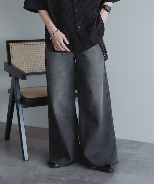 epnok(エプノック)の「フリンジワイドフレアデニムパンツ(デニムパンツ・メンズ・ブラック/インディゴブルー・SMALL/MEDIUM/LARGE)」の1枚目の写真