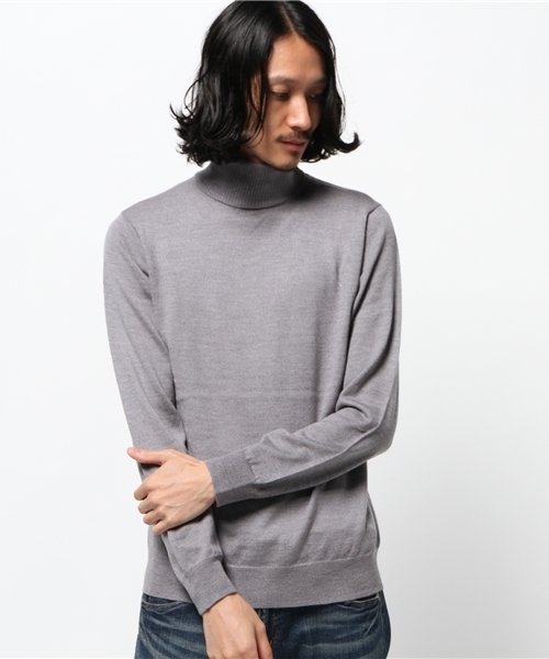 URBAN RESEARCH(アーバンリサーチ)の「UR イタリアンウール タートルネック(ニット/セーター・メンズ・レッド/ネイビー/その他1/ホワイト/ブラック/グレー・MEDIUM/LARGE/SMALL)」の4枚目の写真