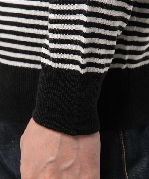 URBAN RESEARCH(アーバンリサーチ)の「UR イタリアンウール タートルネック(ニット/セーター・メンズ・レッド/ネイビー/その他1/ホワイト/ブラック/グレー・MEDIUM/LARGE/SMALL)」の11枚目の写真