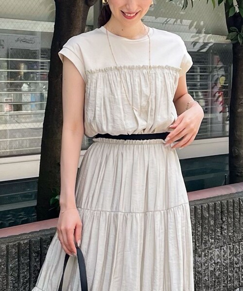 NOLLEY’S（ノーリーズ）の「割繊コンビプルオーバーカットソー（Tシャツ/カットソー・レディース・ベージュ/ベビーピンク/ネイビー/ホワイト・38）」の2枚目の写真