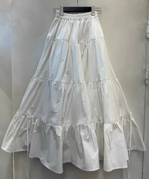Teem Store(チームストア)の「サイドリボン ティアード ロングスカート(スカート・レディース・ブルー/ホワイト・F)」の3枚目の写真