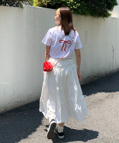 Teem Store(チームストア)の「サイドリボン ティアード ロングスカート(スカート・レディース・ブルー/ホワイト・F)」の5枚目の写真