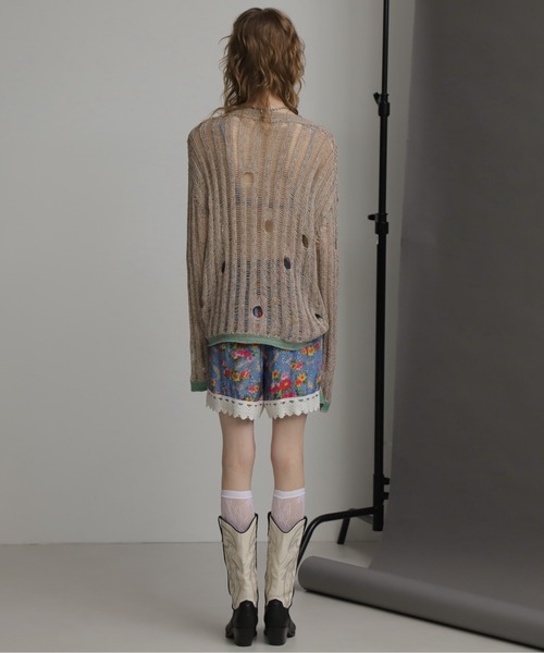 CREOLME(クレオルム)の「(CREOLME)ダメージシアーニット(ニット/セーター・レディース・ベージュ/ネイビー・FREE)」の5枚目の写真