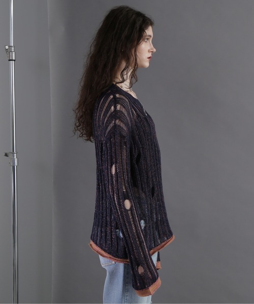 CREOLME(クレオルム)の「(CREOLME)ダメージシアーニット(ニット/セーター・レディース・ベージュ/ネイビー・FREE)」の13枚目の写真