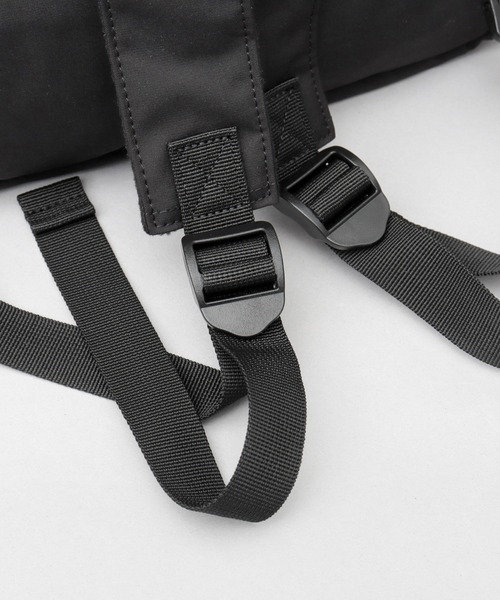 UNIVERSAL OVERALL（ユニバーサルオーバーオール）の「撥水 ソフトポリエステル 2WAY ワンショルダー スリング リュックサック（バックパック/リュック・メンズ・グレイッシュベージュ/ブラック・FREE）」の22枚目の写真