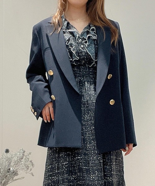 NOELA（ノエラ）の「ゴールドボタンテーラードダブルジャケット（テーラードジャケット・レディース・ブラウン/チャコールグレー/ネイビー・M/S）」の3枚目の写真