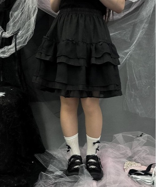 axes femme POETIQUE(アクシーズファムポエティック)の「プチリボンティアードミニスカート(スカート・レディース・ピンク/ブラック/グレー・MEDIUM)」の2枚目の写真