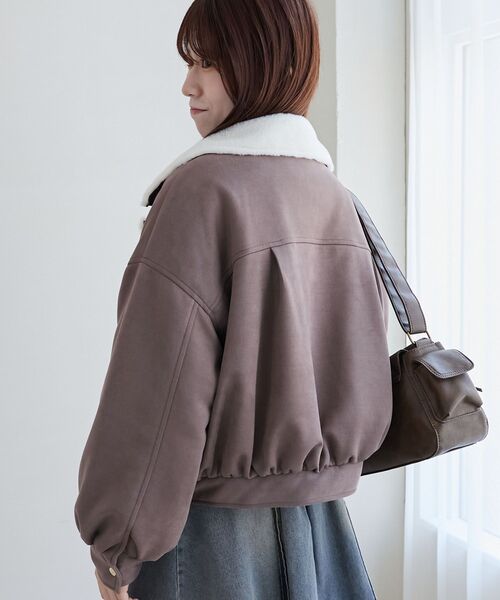 MAJESTIC LEGON（マジェスティックレゴン）の「ふわふわボリュームライダース（ブルゾン・レディース・ブラウン/アイボリー・SMALL/MEDIUM）」の19枚目の写真