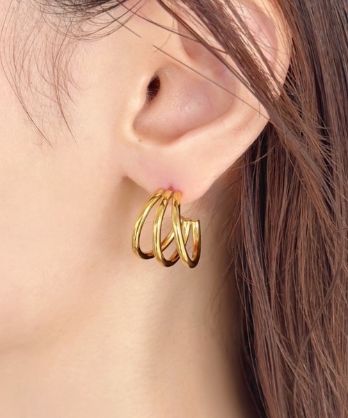 sowang(ソワン)の「【ステンレス】3連フープピアス-3line hoop pierce/stainless-(ピアス(両耳用)・レディース・ゴールド/シルバー・FREE)」の9枚目の写真