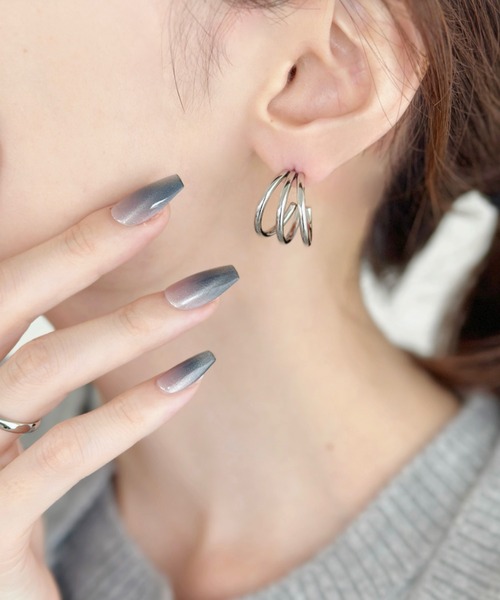 sowang(ソワン)の「【ステンレス】3連フープピアス-3line hoop pierce/stainless-(ピアス(両耳用)・レディース・ゴールド/シルバー・FREE)」の13枚目の写真