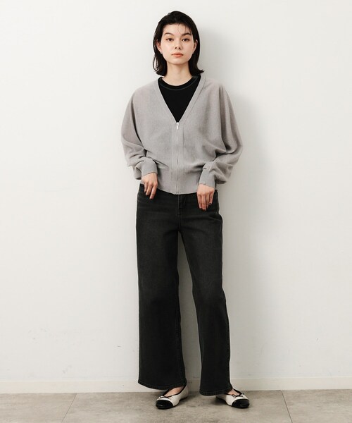 OPAQUE.CLIP（オペークドットクリップ）の「◆UV VネックZIPドルマンニットカーディガン【洗濯機洗い可/抗ピル】（カーディガン/ボレロ・レディース・グレー/ブルー系その他/ブラック/ライトベージュ・38/42/40）」の6枚目の写真