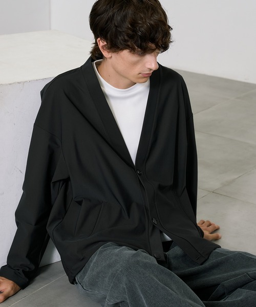 PUBLIC TOKYO(パブリックトウキョウ)の「〈セットアップ対応〉Air Tool(エアトール) ベーシックカーディガン(カーディガン/ボレロ・メンズ・ブラック系その他/ダークブラウン/ダークネイビー・1/2)」の1枚目の写真