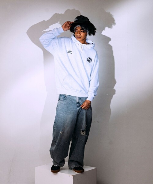 UMBRO（アンブロ）の「UMBRO/アンブロ SP Sweat Parka/別注 ロゴスウェットパーカー/フーディー（パーカー・メンズ・グリーン/サックスブルー/グレー/ブラウン/ネイビー/ブラック/ホワイト・X-LARGE/MEDIUM/LARGE）」の20枚目の写真