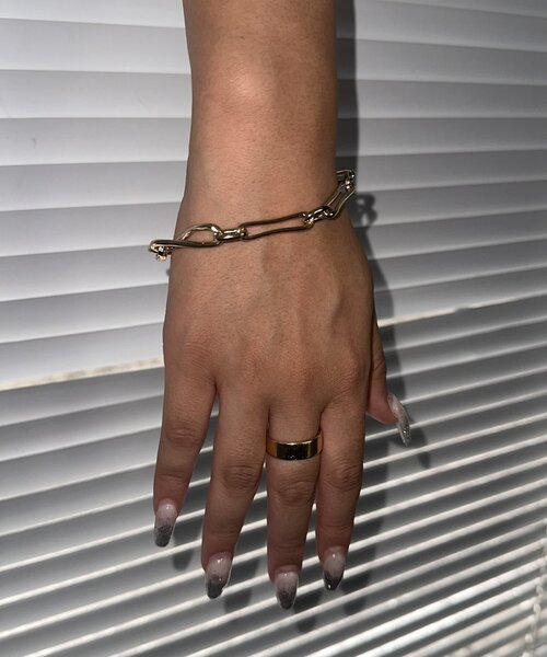 WHO'S WHO gallery（フーズフーギャラリー）の「ニュアンスチェーンブレス（ブレスレット・レディース・ゴールド/シルバー・FREE）」の8枚目の写真