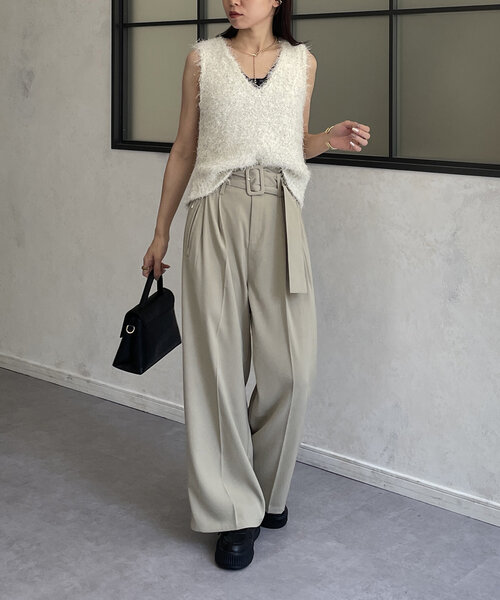 Thevon（ゼボン）の「ボリュームソールコートスニーカー（スニーカー・レディース・キャメル/ブラック/オフホワイト・L/M）」の16枚目の写真