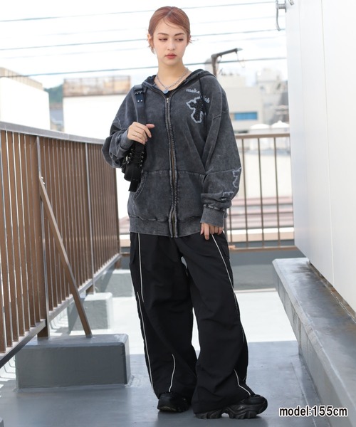 SPINNS（スピンズ）の「グランジ/裏起毛であったか！ジップパーカー クロス（スウェット・メンズ・ブラック/ブラック系その他・ONESIZE）」の11枚目の写真