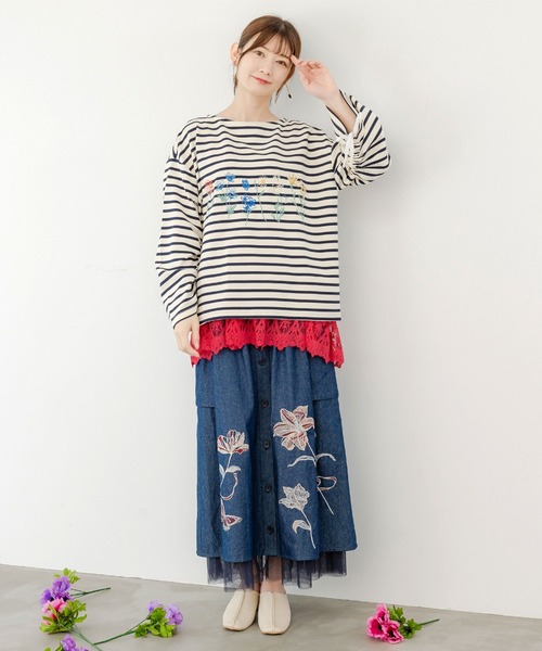 iS ScoLar - イズスカラ543216花刺繍ボーダー袖シャーリング2WAYロングスリーブTシャツ compass1724465718.jpg?fitin=