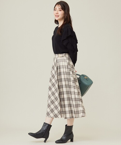 ANY SIS(エニィスィス)の「【洗える】フリルスリーブ ニット(ニット/セーター・レディース・ブラック系/ダルブルー系/ダークブラウン系・2)」の5枚目の写真