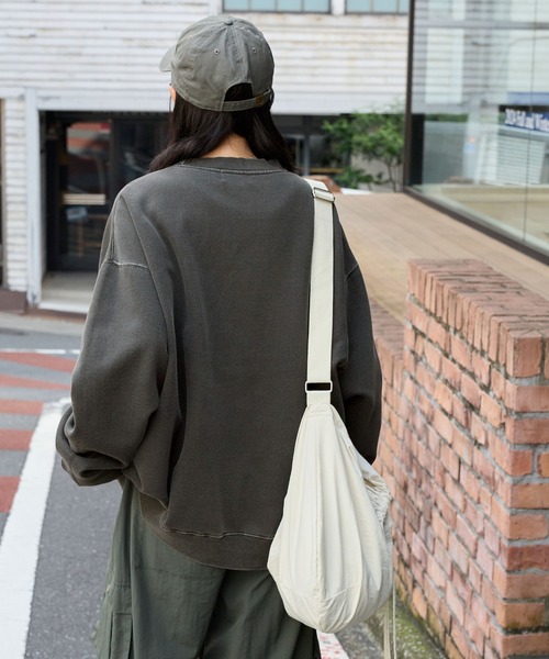 PRINCE（プリンス）の「Prince/プリンス 別注 ロゴ刺繍 ピグメント加工オーバーサイズスウェット（スウェット・メンズ・ブラック/アッシュグレー/ダークブラウン・M/L）」の19枚目の写真