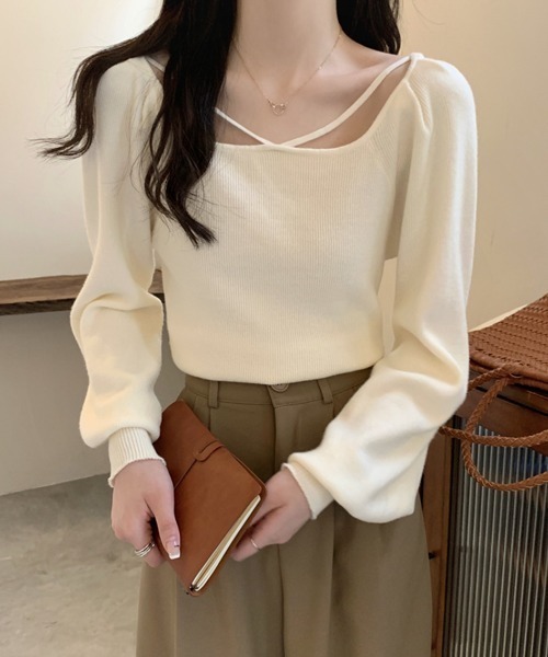 emi+(エミプラス)の「ボリュウーム袖ニットプルオーバー(ニット/セーター・レディース・ブラック/ホワイト/アイボリー/カーキ/ベージュ/ブラウン・FREE)」の3枚目の写真