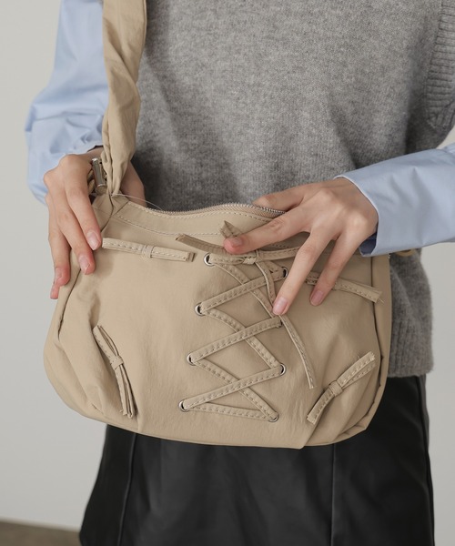 なたは様用です°・*:.。.☆ 編み上げリボンデザイン シャーリングショルダーバッグ 2way