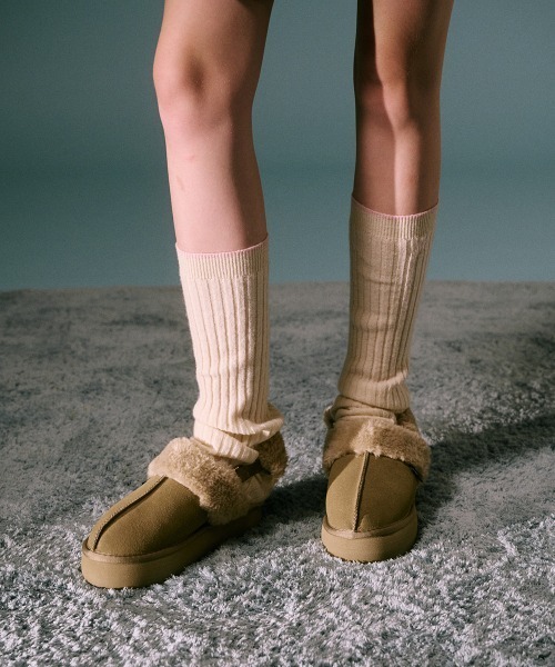 ROCKFISH WEATHERWEAR（ロックフィッシュウェザーウェア）の「Rockfish Weatherwear/ロックフィッシュ ウェザーウェア/CLOUDY FLATFORM FUR SLINGBACK（ブーツ・レディース・ブラック/グレー/キャメル・23/24/25）」の3枚目の写真