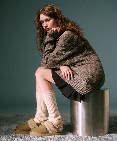 ROCKFISH WEATHERWEAR（ロックフィッシュウェザーウェア）の「Rockfish Weatherwear/ロックフィッシュ ウェザーウェア/CLOUDY FLATFORM FUR SLINGBACK（ブーツ・レディース・ブラック/グレー/キャメル・23/24/25）」の5枚目の写真