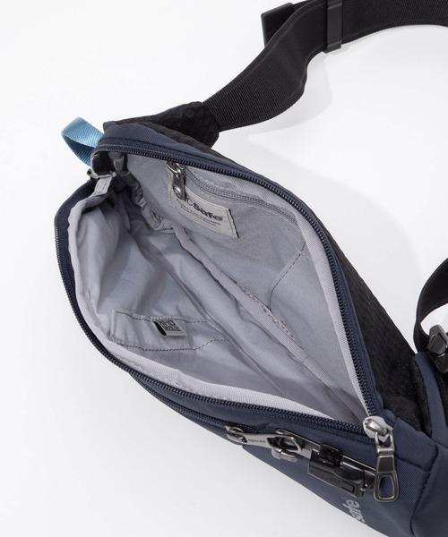 pacsafe(パックセーフ)の「PACKSAFE Vibe 150 sling pack パックセーフ バイブ ワンショルダー(ボディバッグ/ウエストポーチ・メンズ・ブラック/ネイビー・FREE)」の20枚目の写真